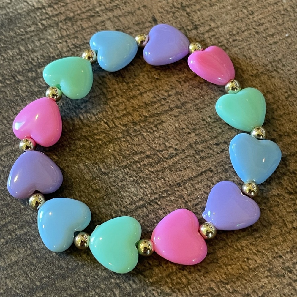 COPY - Plastic Heart Bracelet w/Gold Colored Spacer Balls